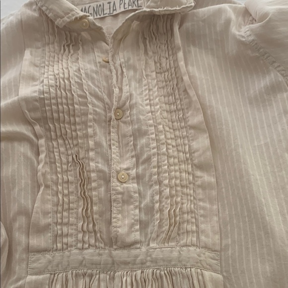 Magnolia Pearl Women's Cordelia shirt in cream tone on tone stripe euro cotton - Picture 7 of 7